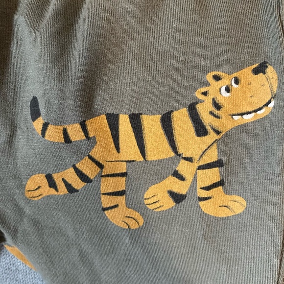 ZARA TIGER GRAPHIC BABY LEGGINGS - Picture 4 of 9